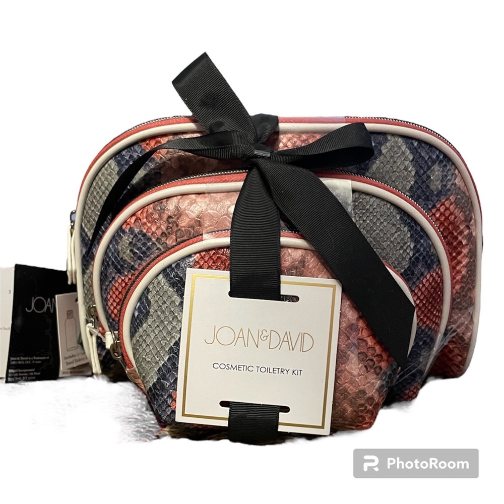 NWT Joan & David set of three cosmetic bags